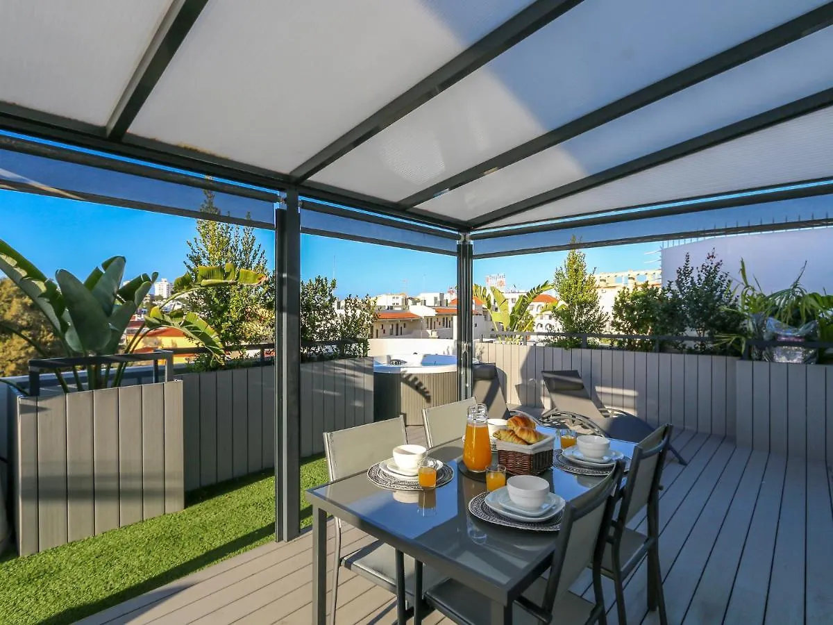 Luxury Penthouse Apartment Private Jacuzzi, Albufeira 0*,  Portugal