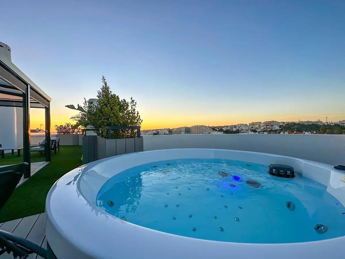 Luxury Penthouse Apartment Private Jacuzzi, Albufeira 0*,  Portugal